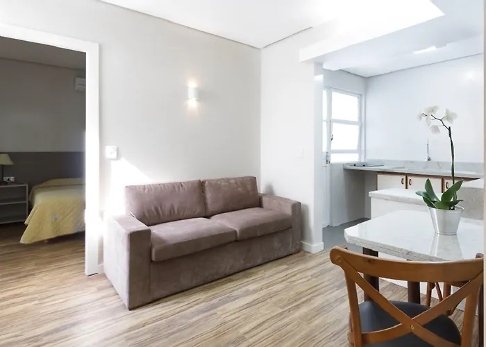 Garibaldi Apartahotel 3*