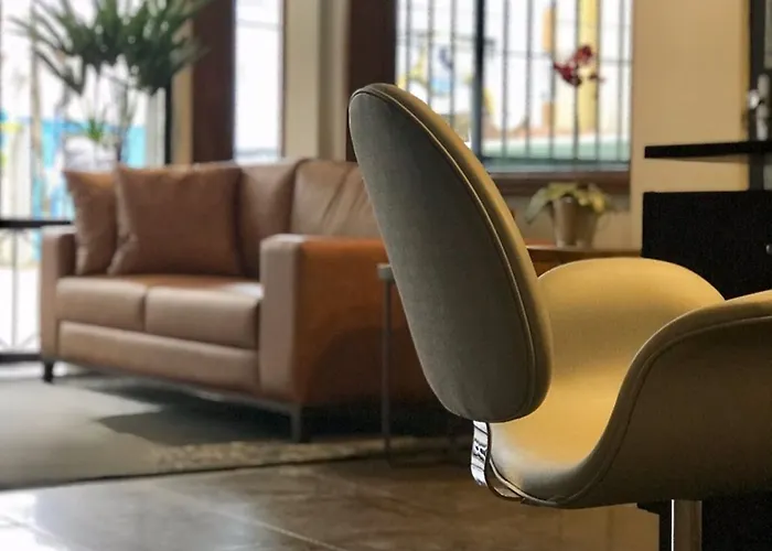 Garibaldi Apartahotel 3*