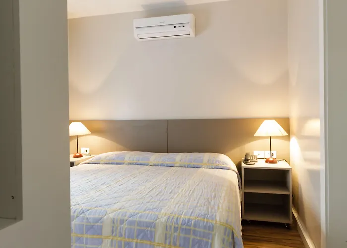 Apartahotel Garibaldi 3*