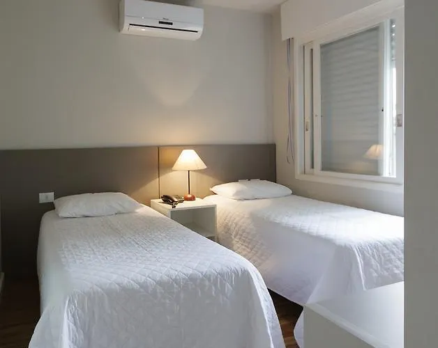 Apartahotel Garibaldi 3*